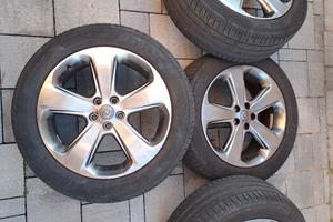 Cerchi e gomme Mokka