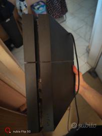 PlayStation praticamente nuova senza joystick 