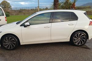 Volkswagen Golf 2.0 Diesel –  Agosto 2021 Cambio G