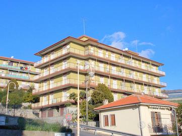 2 LOCALI A SANTO STEFANO AL MARE