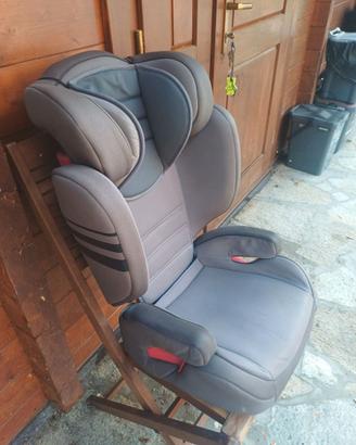 Seggiolino per auto 15-36 kg