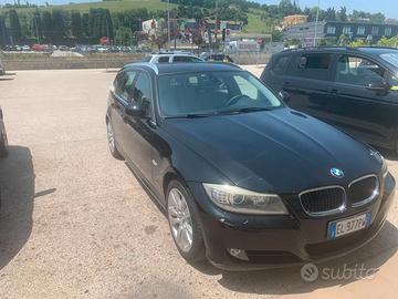 BMW Serie 3 318d Touring LCI - Pelle Totale e Full