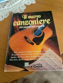 canzoniere con accordi per chitarra