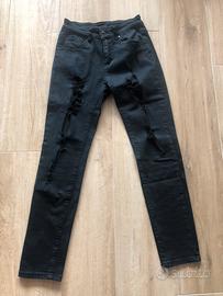 Jeans strappati neri