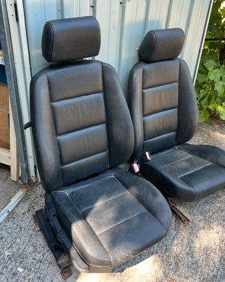 BMW E36 coupe interni con pannelli porta in pelle