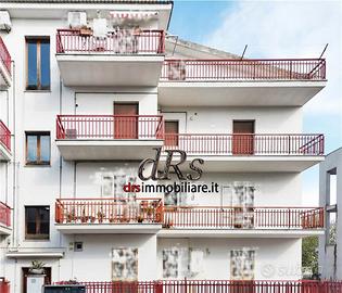 Marconia. Zona D'Angella. Abitazione con garage