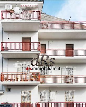 Marconia. Zona D'Angella. Abitazione con garage