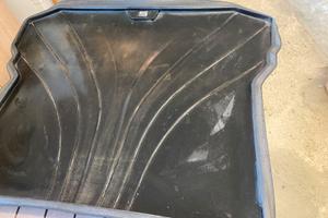 VASCA ANTISCIVOLO PER BMW