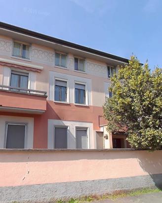 Bilocale con posto auto a Vimercate
