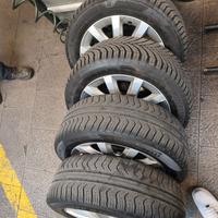 Gomme e Cerchi in Lega Mercedes r16