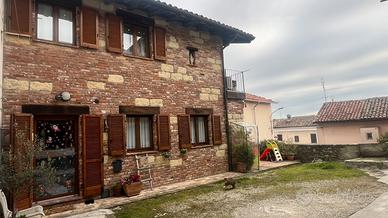 Casa unifamiliare in centro storico a Moncalvo