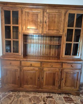 Mobile in legno di castagno 