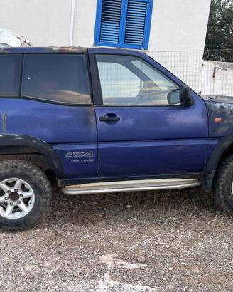 Nissan terrano