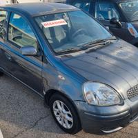 Toyota Yaris 1.0i 5 porte Sol OK NEOPATENTATI