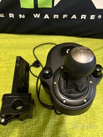 Cambio ad H Logitec con supporto Playseat