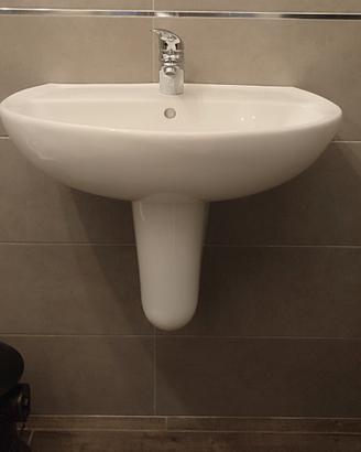 2Lavabi Geberit sospesi 