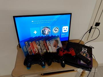 PS4 + TV + 12 Giochi + 6 Controller Lotto completo