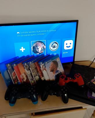 PS4 + TV + 12 Giochi + 6 Controller Lotto completo