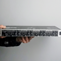 Mixex-Amplificato per cuffie Berhinger PowerPro XL