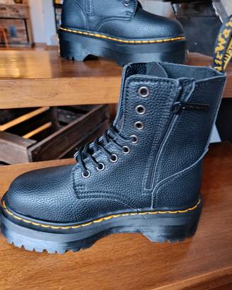 stivali dr Martens 38
