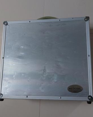 Warwick rockcase rigid case pedalboard 