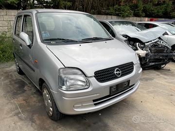 Ricambi usati per Opel Agila 1.2b del 2001