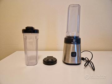 Frullatore - Mixer per Frullati - Smoothie