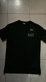 T-shirt EA7 Emporio Armani nera originale