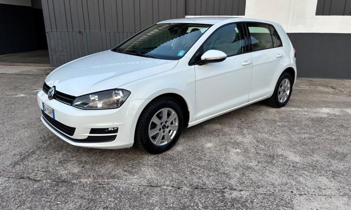Volkswagen Golf 1.6 TDI. Neopatentati. Garanzia