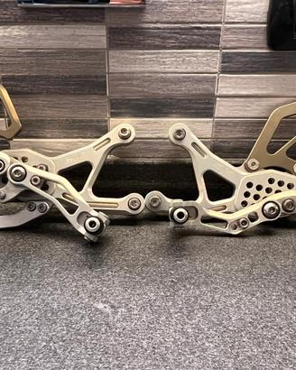 Pedane arretrate Robby Moto per Yamaha R6 06/16