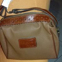 Borsa firmata