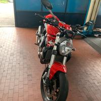 Ducati monster 821 2015