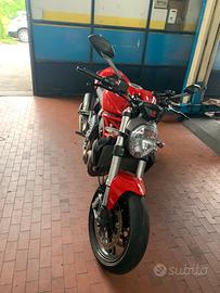 Ducati monster 821 2015