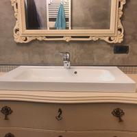 Mobile bagno con specchio