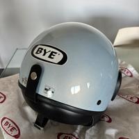 Casco Bye  grigio con visiera parasole
