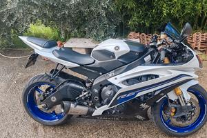 ricambi yamaha r6 2010