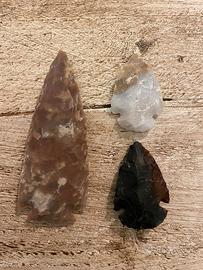 Punte di freccia artigianale in selce