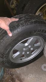 Jeep cherokee 4 cerchi lega 16” gomme nuove