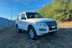Mitsubishi Pajero 3.2 DI-D 16V aut. 3p. Intense DP