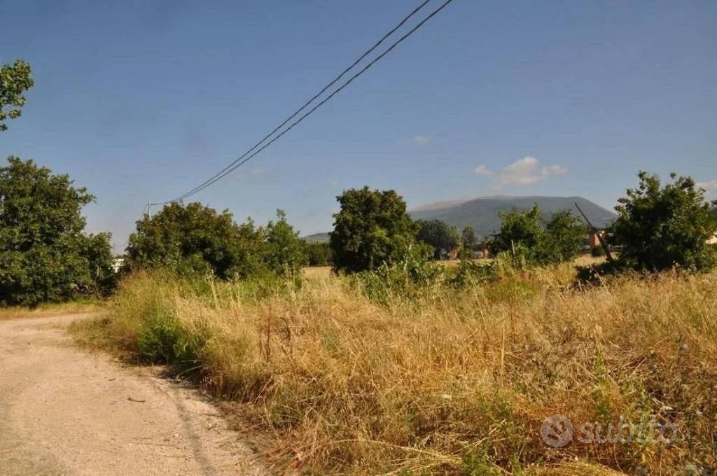 Immobile in asta di 42000 m² a Foligno - Vista 3