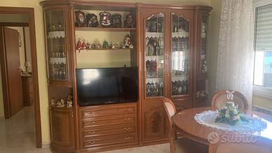 Mobile da sala più tavolo che si allunga completo