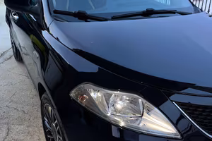 Auto Lancia Ypsilon