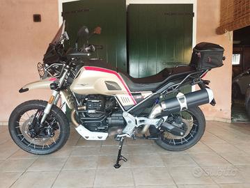 Moto Guzzi V85TT 