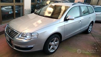 Volkswagen Passat 1.9 TDI/105CV DPF Var. BlueMotio