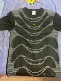 Maglia tn nera e bianca
