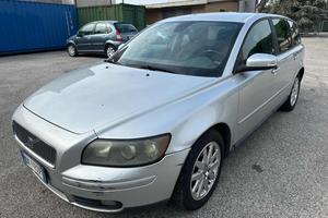 VOLVO V50 1.6 D cat Summum senza nessun lavoro d