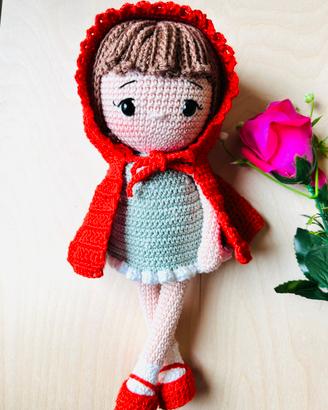 Bambola Cappuccetto Rosso