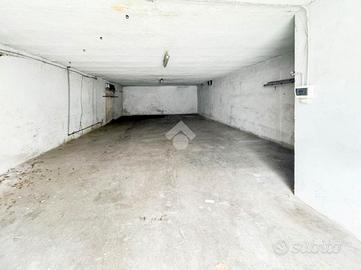 NEGOZIO A CHIARI