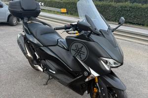 T MAX530  DX fine 2017 8500km