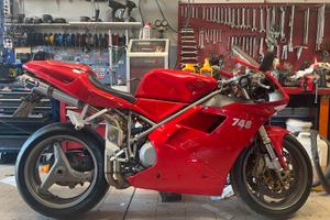 Ducati 748